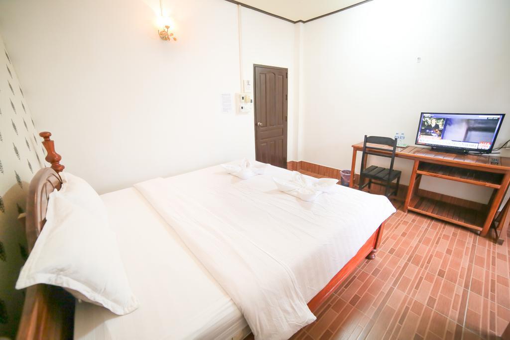 Maylay Guesthouse Vang Vieng Buitenkant foto