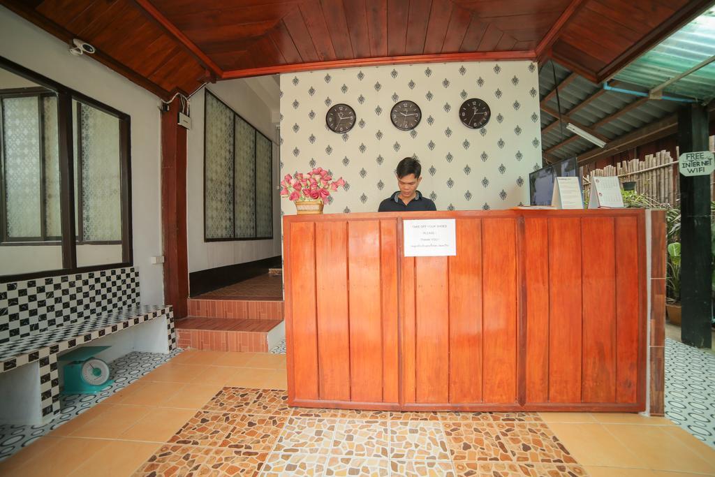 Maylay Guesthouse Vang Vieng Buitenkant foto