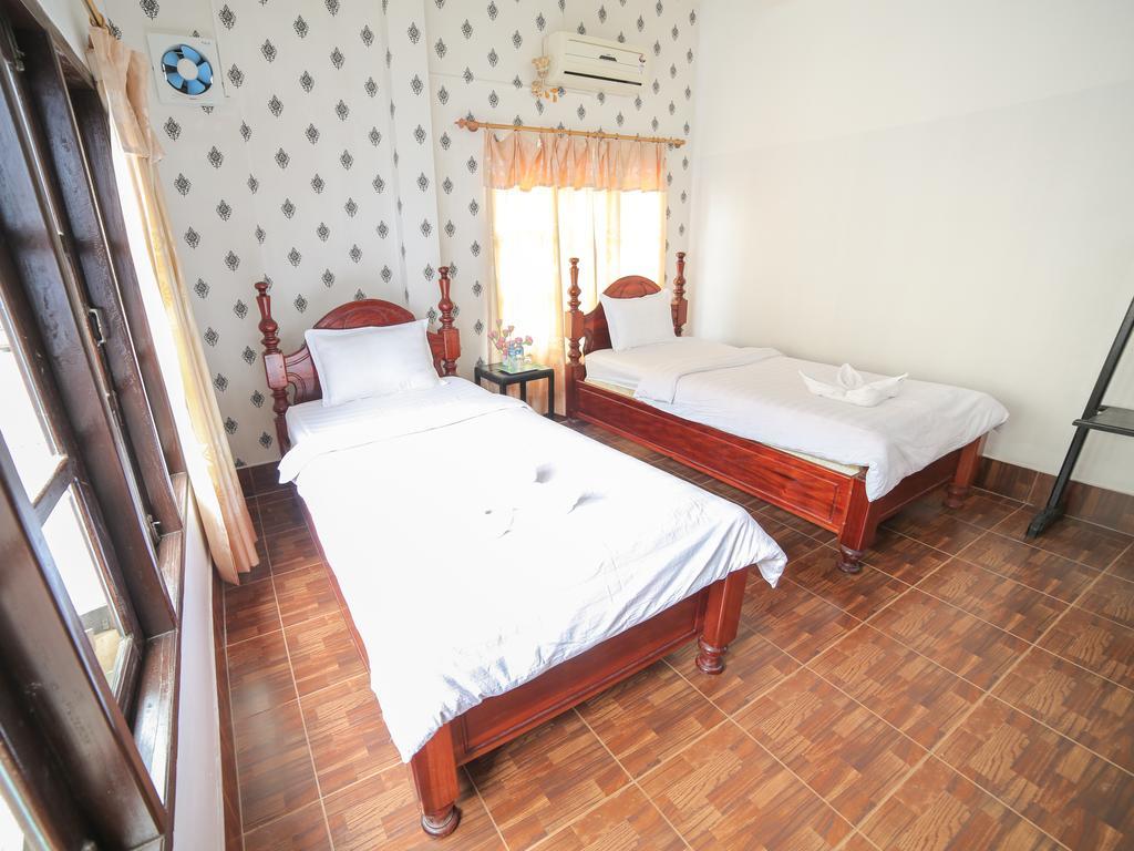 Maylay Guesthouse Vang Vieng Buitenkant foto