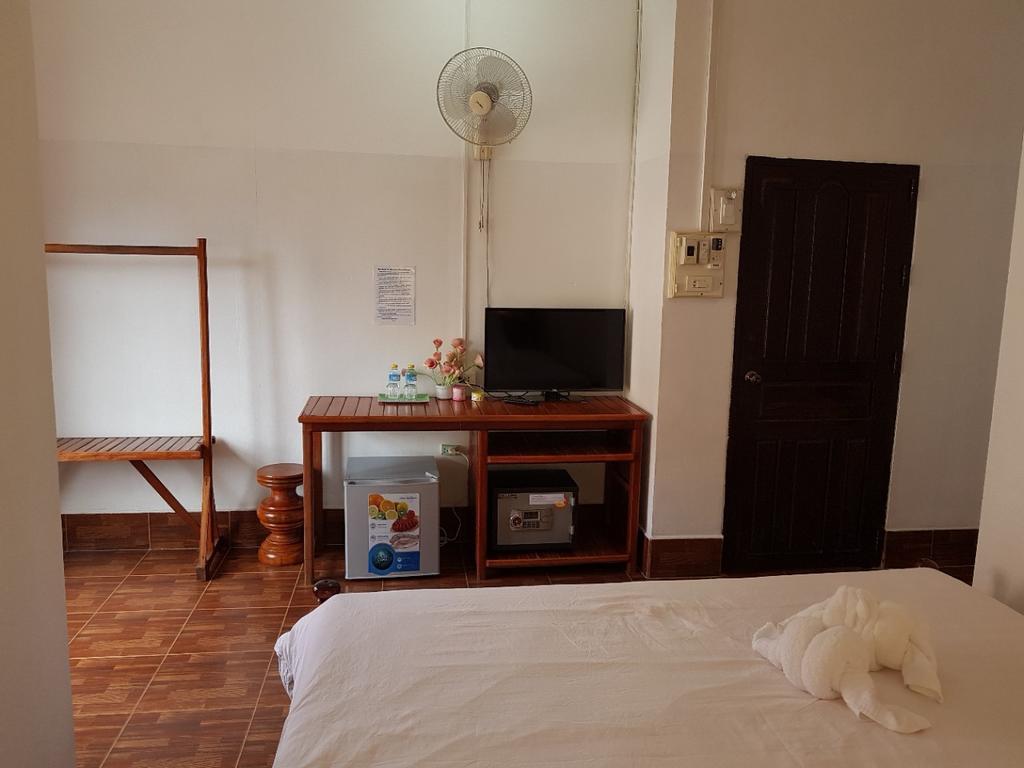 Maylay Guesthouse Vang Vieng Buitenkant foto